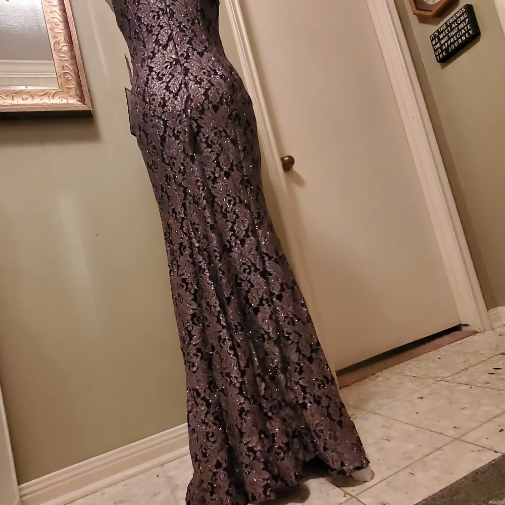 Dress - Picture 8 of 13